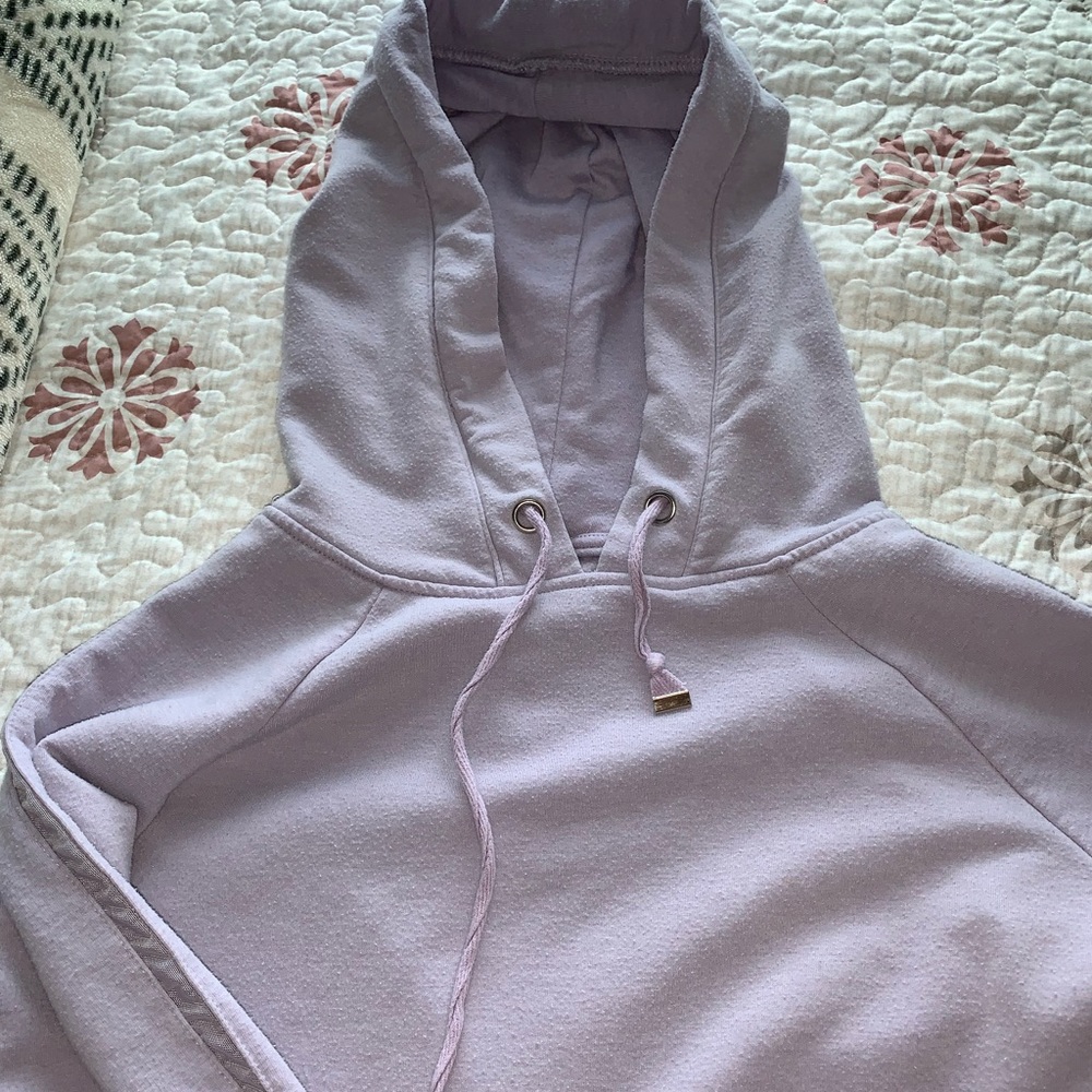 CROPPED purple sweatshirt
